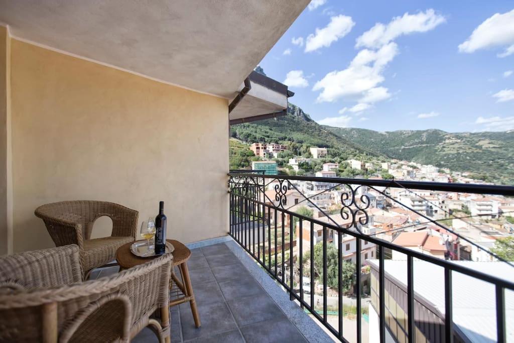 Rooms&Terraces Urzulei ภายนอก รูปภาพ